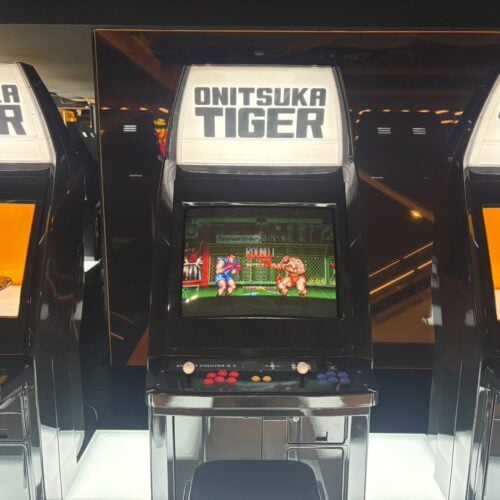 オニツカタイガー 新宿