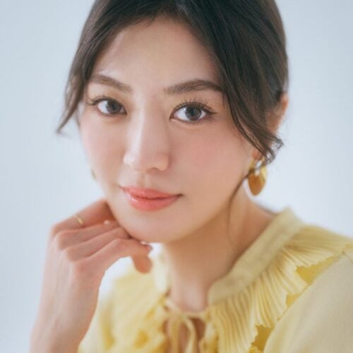 4代目バチェロレッテ・平松里菜ってどんな人？トリリンガルの完璧美女が見せた「焼き鳥好き」「超インドア」な親近感爆発の裏側【23のQ&A】