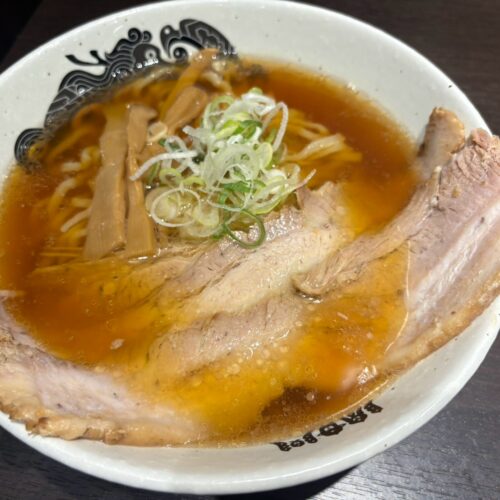 食堂はせ川　大判チャーシュー醤油らーめん