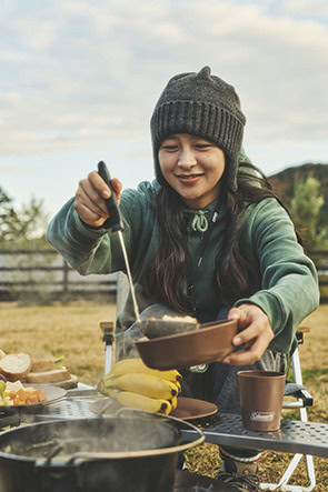 コールマンのギアで冬のパーティーキャンプ！
