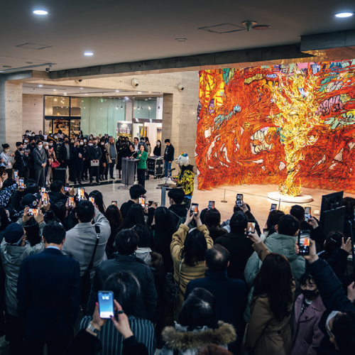 韓国・釜山市立美術館で開催された村上隆個展