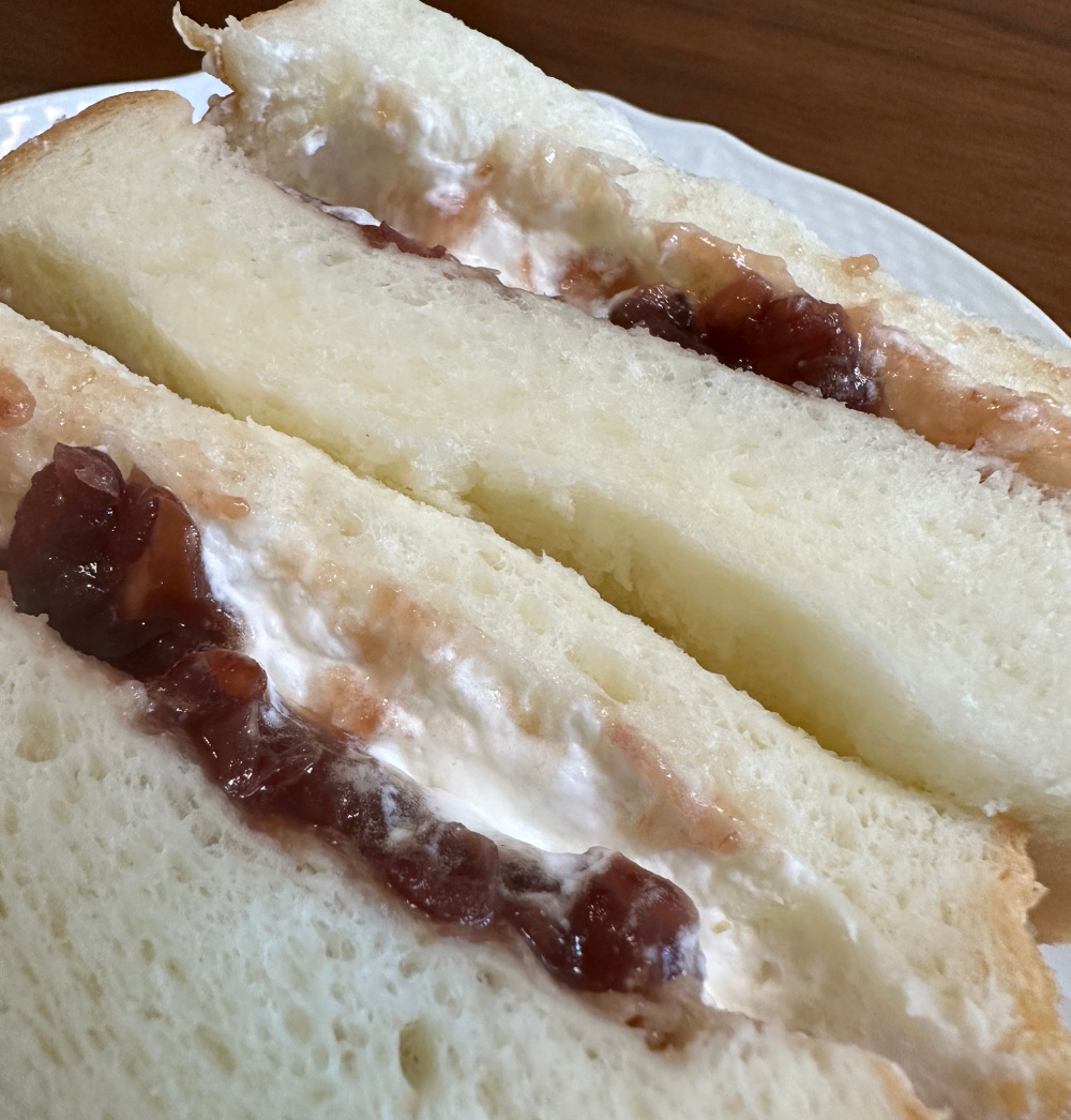乃が美,生食パン,北海道産雅あんジャムとホイップクリームのサンド