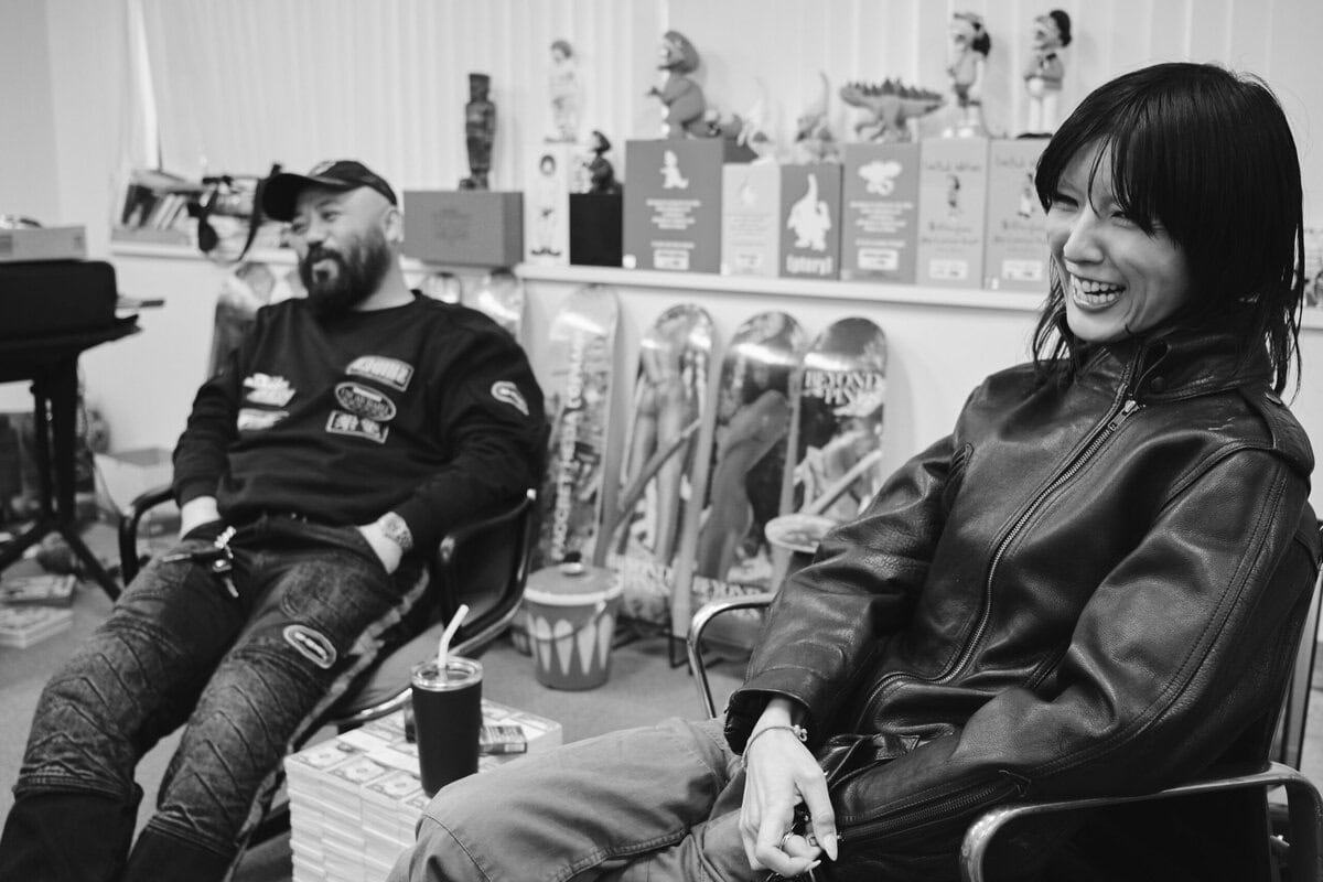 気のおけない相手同士、ラフなトークが飛び交う。