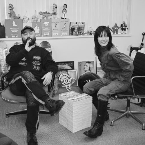 気のおけない相手同士、ラフなトークが飛び交う。