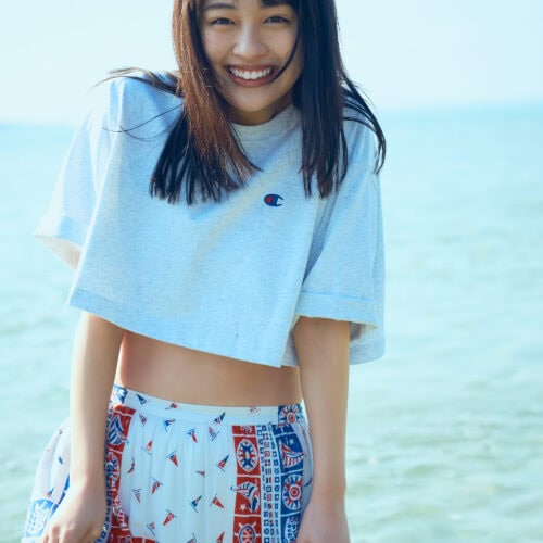 上坂樹里1st写真集『日日是好日』より