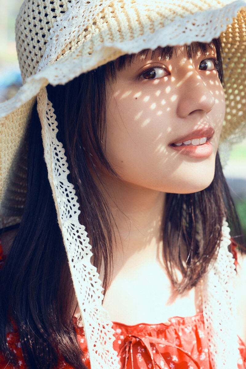 上坂樹里1st写真集『日日是好日』より