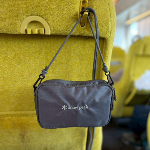 リンネル6月号の付録は「たっぷり収納力のお財布ショルダーバッグ」ショルダーを調節できて便利