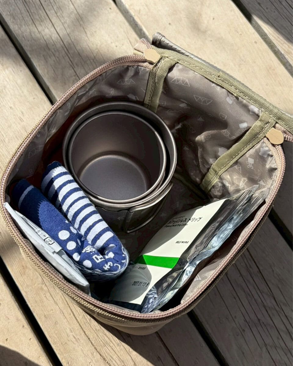 リンネル6月号増刊は「ミラーが取り外せる大きなバニティポーチ」コーヒーセットに