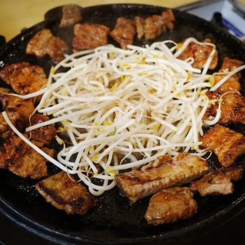 「釜山の最新グルメ事情」韓国通ライターが教える！絶品豚カルビ、薪火で焼いた豪快鶏肉…釜山の激ウマ肉グルメ2選