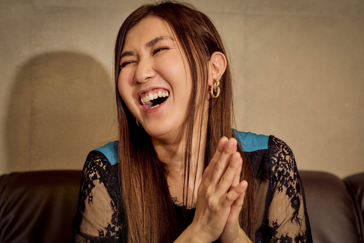 「自衛隊より朝が早い(笑)」超多忙なやす子が、大親友・薄幸の前でだけ見せる“ユンケル2本差し”のボロボロな素顔