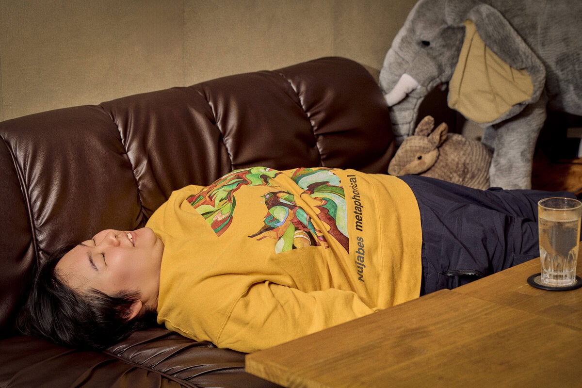 「自衛隊より朝が早い(笑)」超多忙なやす子が、大親友・薄幸の前でだけ見せる“ユンケル2本差し”のボロボロな素顔