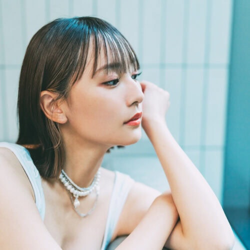 主演映画『49日の真実』が劇場公開中の浅川梨奈