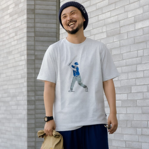 全体の色味をネイビー×ホワイトで統一。