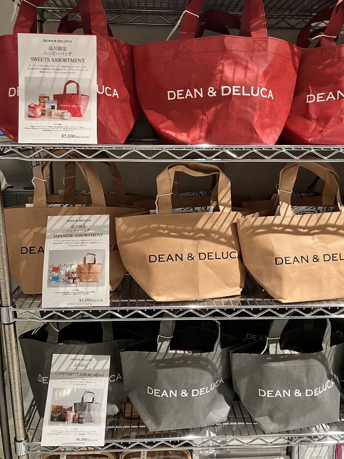 DEAN & DELUCA 品川で買えるトート型ペーパーバッグ入りの特別なセット