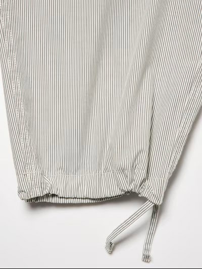 ジーユー×エンジニアドガーメンツ コードレーンイージーパンツ 裾より