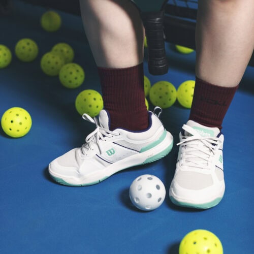 近藤春菜さんが最新スポーツ“ピックルボール”に挑戦　ピックルボール専用シューズ「WILSON PICKLE PRO」とは？