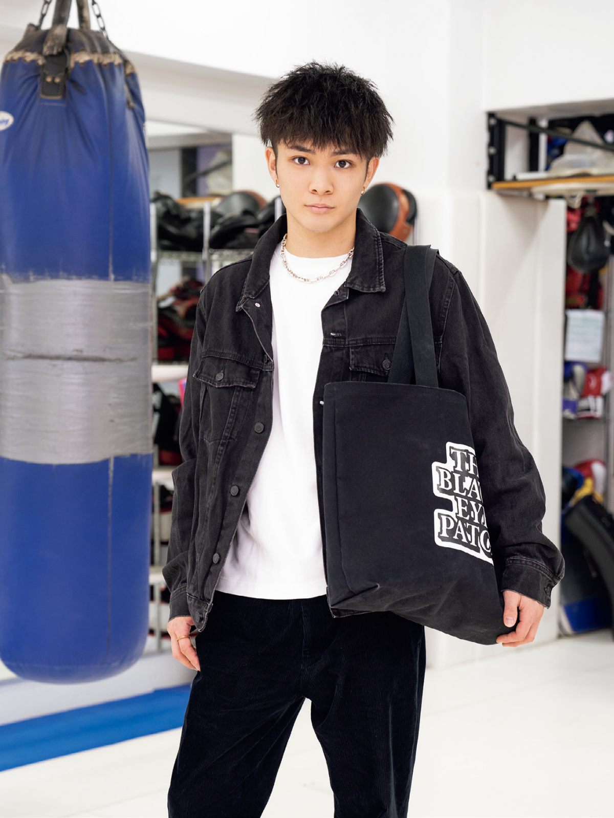 K-1選手玖村将史さんの愛用バッグとその中身