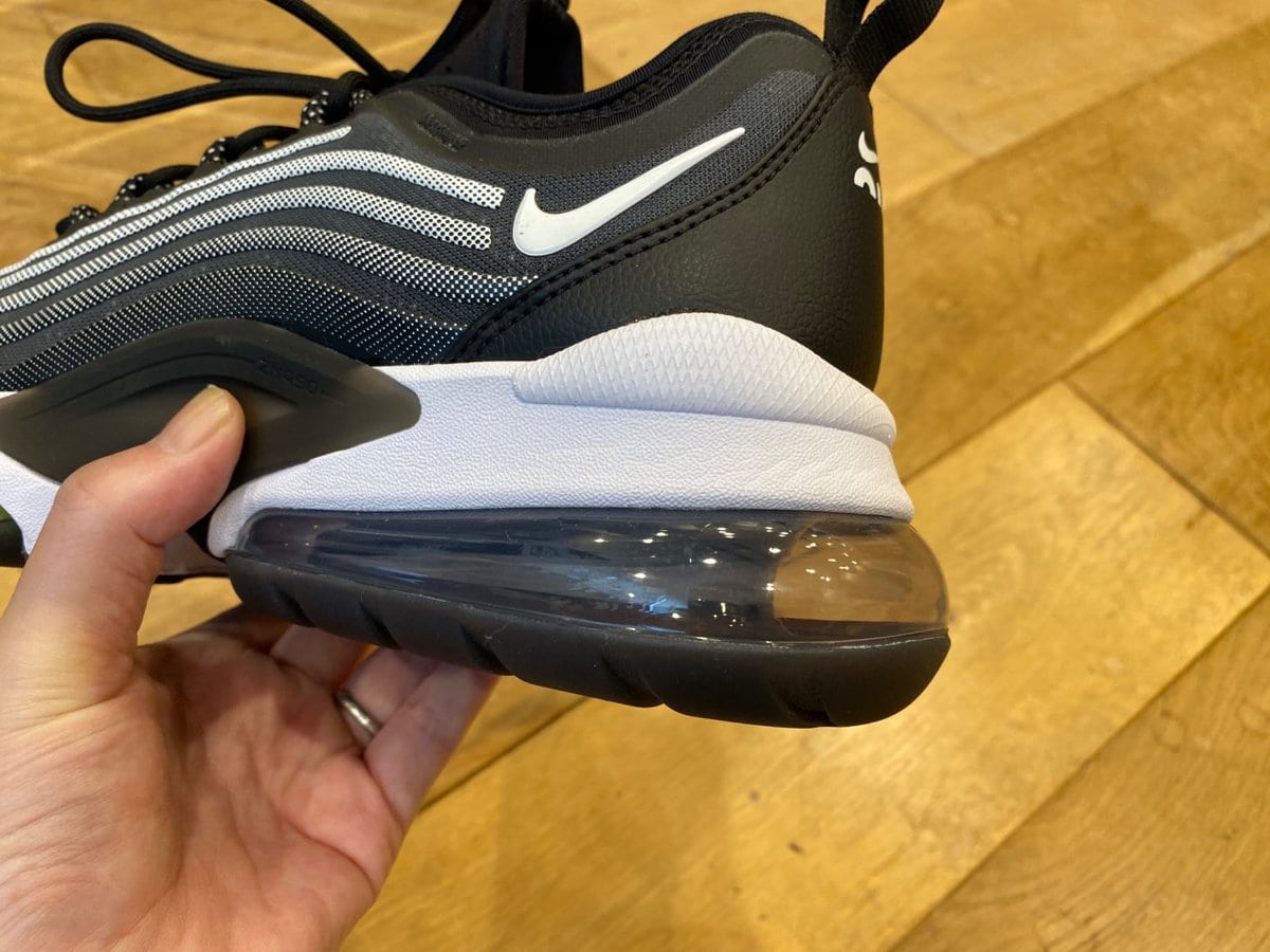 ビッグ 【朝倉未来着用モデル】Nike AirMax 2021 Triple Black - 靴