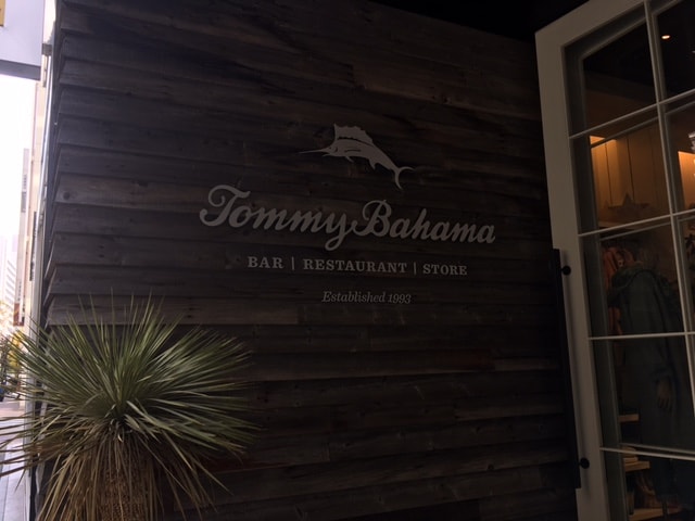 【Tommy Bahama】銀座で見つけた肉厚ジューシーなローストビーフサンドが絶品すぎる～【飯テロ注意】