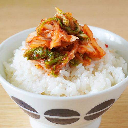 セブン-イレブンで買えるおすすめのご飯のお供「7プレミアム 本場韓国産キムチ」